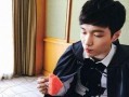 娱乐吃瓜张艺兴李易峰,娱乐圈的甜蜜瓜田