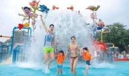 融创水上乐园爆料视频,刺激项目抢先看，夏日狂欢即将开启