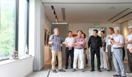 隐秘吃瓜馆解说全集免费观看,揭秘娱乐圈幕后故事，全集免费观看大揭秘