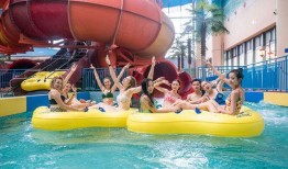 融创水上乐园爆料视频,刺激项目抢先看，夏日狂欢即将开启